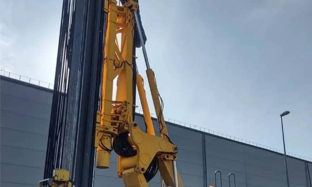 ABI TM 22 Vibratory Piling Rig