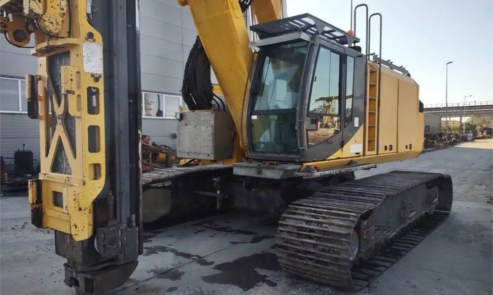 ABI TM 22 Vibratory Piling Rig